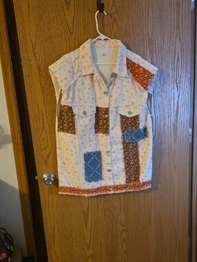 POL Patchwork Button-Front Oversized Womens Top in White, Orange & Blue Ptp 23